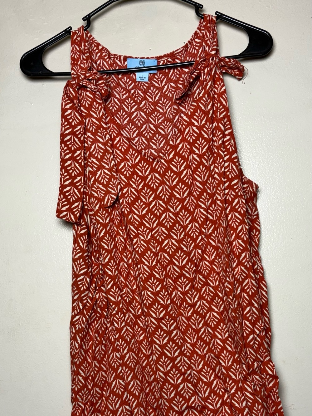 CeCe Orange Leaf-Print Sleeveless Top